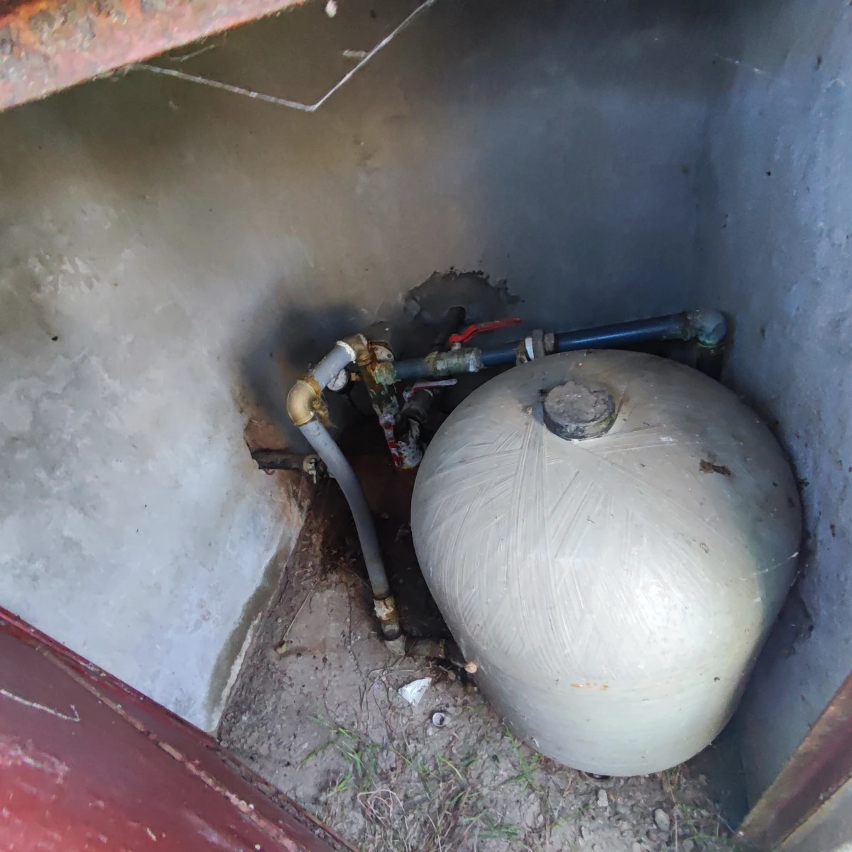 Kaskata -  Soluções Imobiliárias - Terreno Terreno com cerca de 1100 m2, para construção de moradia; poço e arrumos ja construídos; perto do Canelas, Gaia.