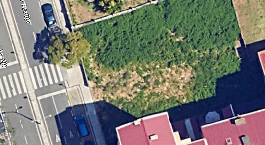 Kaskata Soluções Imobiliárias - Terreno em S. João da Madeira Terreno em S. João da Madeira, limpo, plano, central para construção em altura.