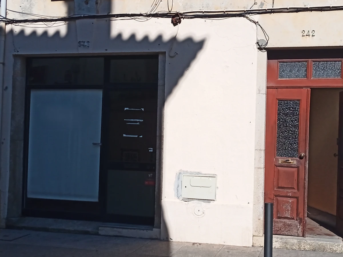 Kaskata Soluções Imobiliárias - Prédio(s) em São João da Madeira Conjunto de 2 imóveis em São João da Madeira com elevado potencial de rentabilização.