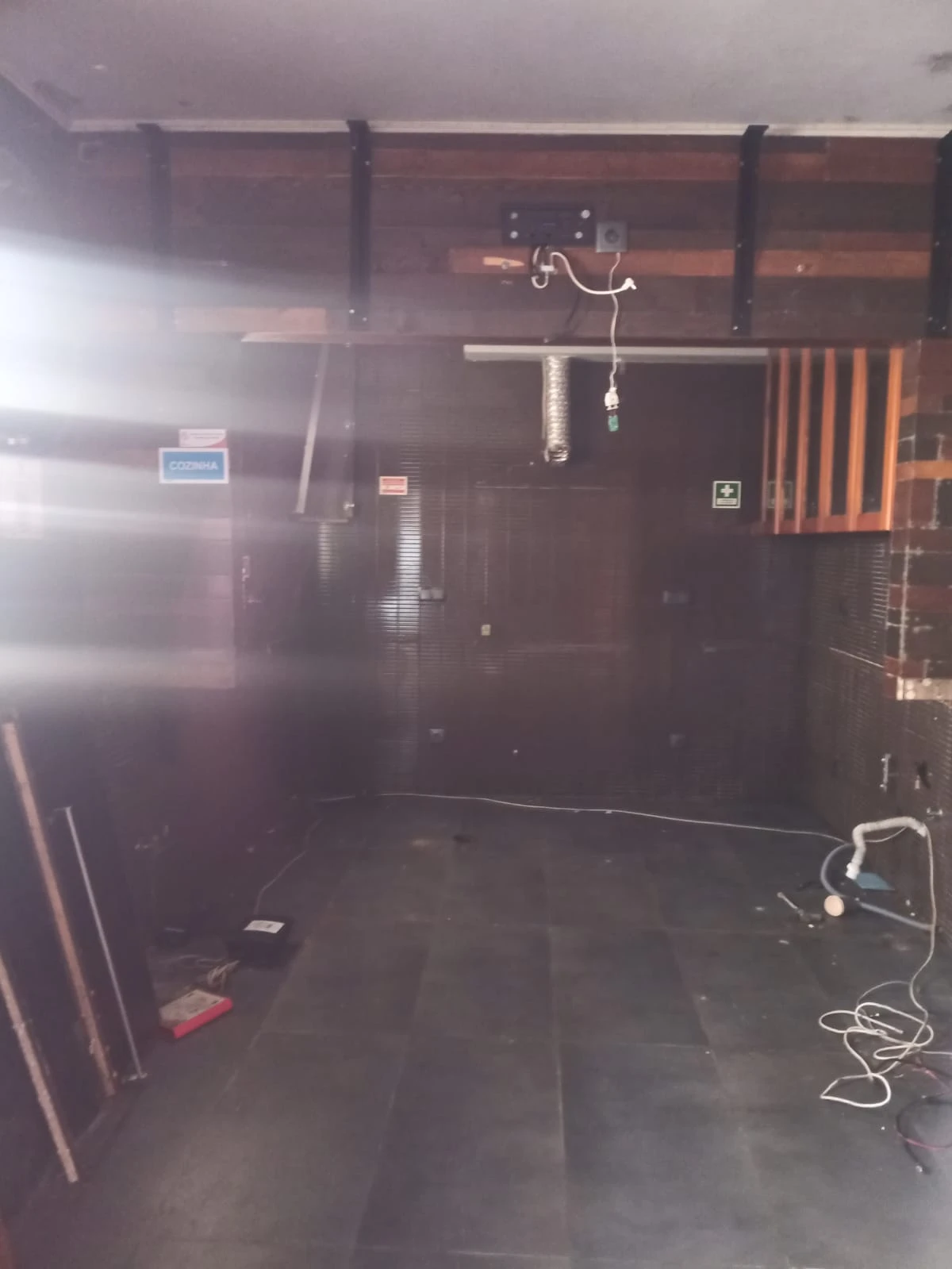 Kaskata Soluções Imobiliárias - loja Loja na Visconde