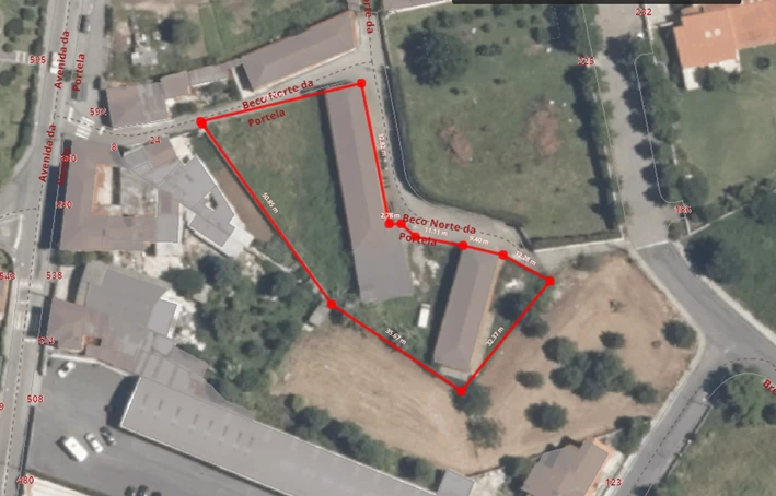 Kaskata -  Soluções Imobiliárias - Armazém A&B Armazéns antigos para recuperar ou demolir.